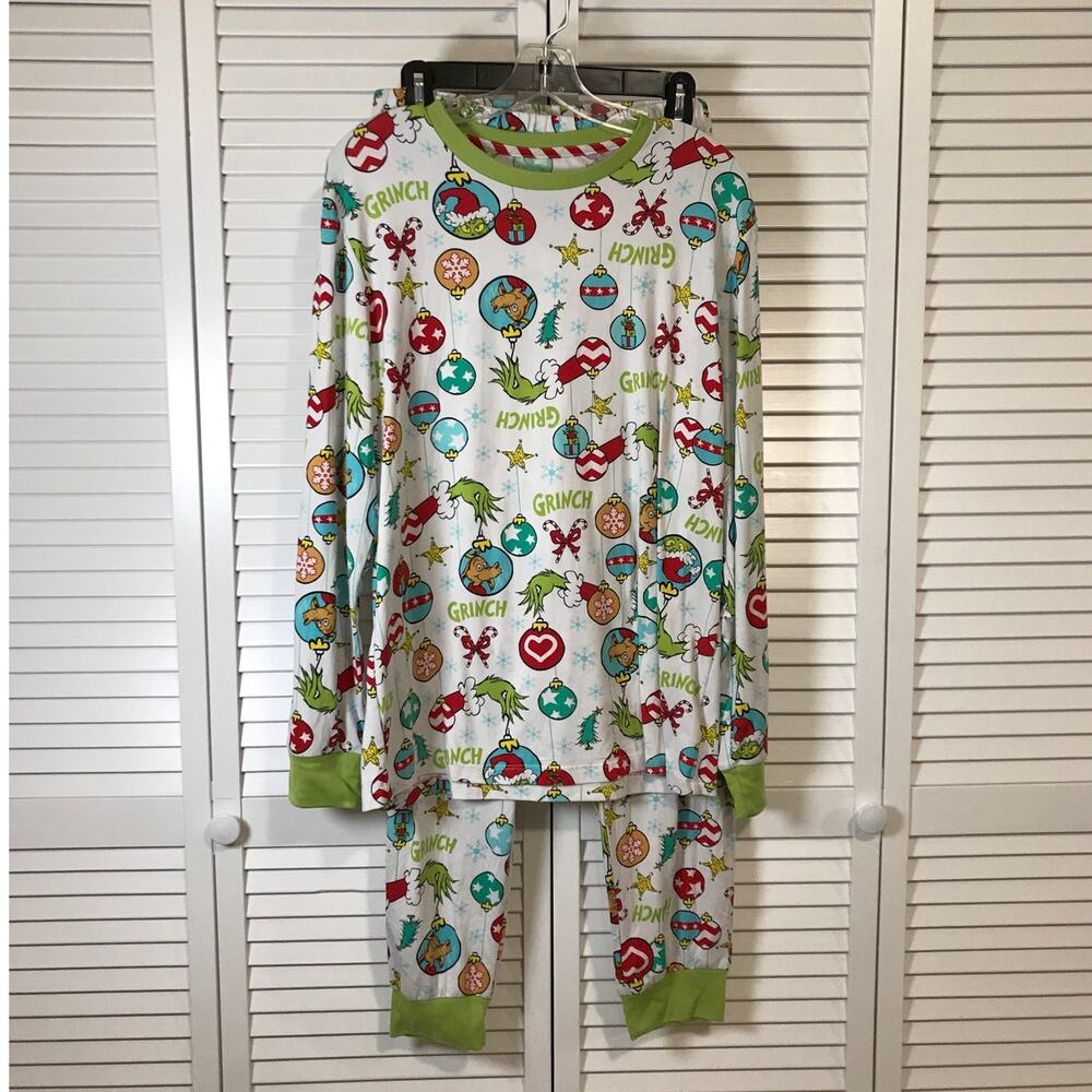 The Grinch Dr. Seuss Mens Matching Pajamas Set M
